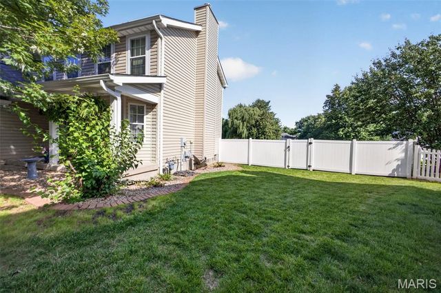 423 Highland Peak Court, O'fallon, IL 62269