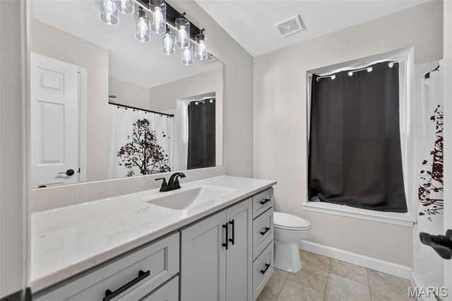 423 Highland Peak Court, O'fallon, IL 62269