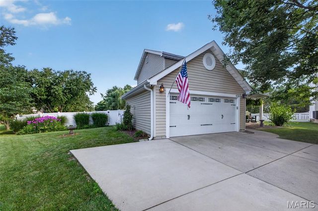 423 Highland Peak Court, O'fallon, IL 62269
