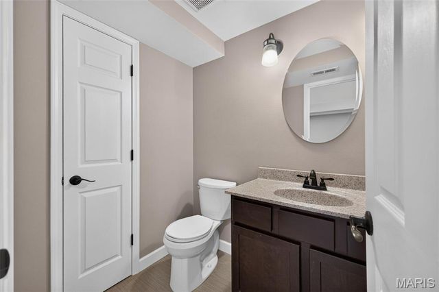 423 Highland Peak Court, O'fallon, IL 62269