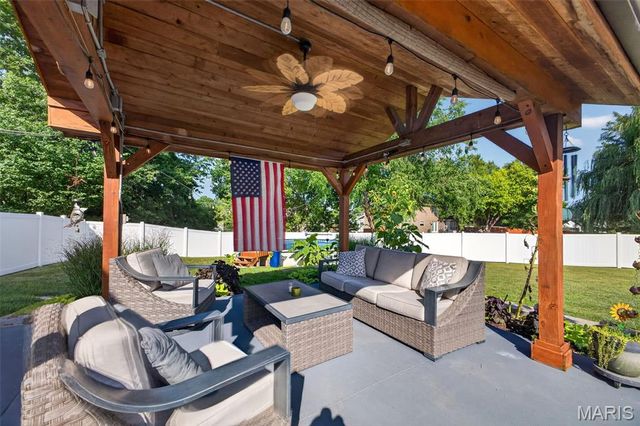 423 Highland Peak Court, O'fallon, IL 62269