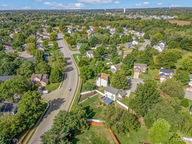 423 Highland Peak Court, O'fallon, IL 62269