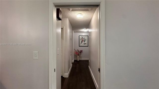 18921 W Oakmont Drive, Hialeah, FL 33015