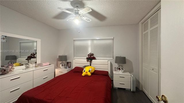 18921 W Oakmont Drive, Hialeah, FL 33015