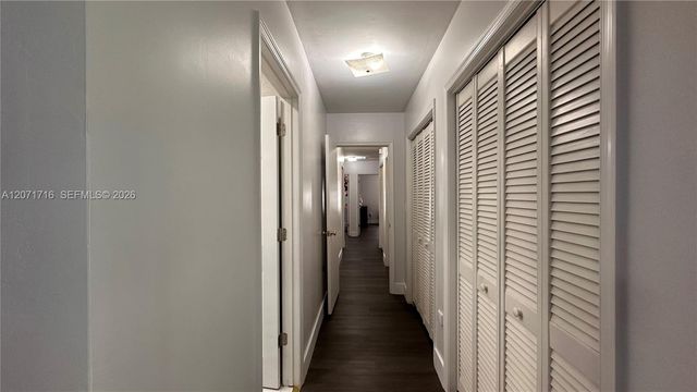 18921 W Oakmont Drive, Hialeah, FL 33015