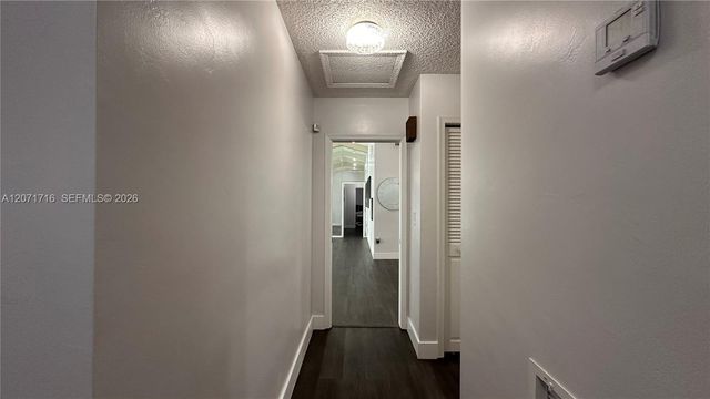 18921 W Oakmont Drive, Hialeah, FL 33015