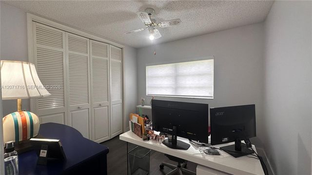 18921 W Oakmont Drive, Hialeah, FL 33015