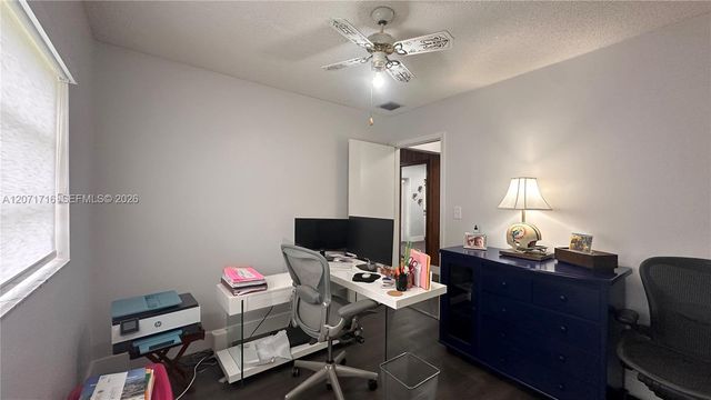 18921 W Oakmont Drive, Hialeah, FL 33015