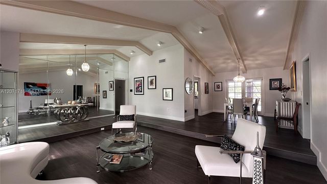 18921 W Oakmont Drive, Hialeah, FL 33015