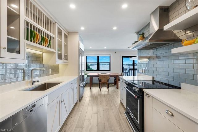1322 Chesapeake AVE C3, Naples, FL 34102