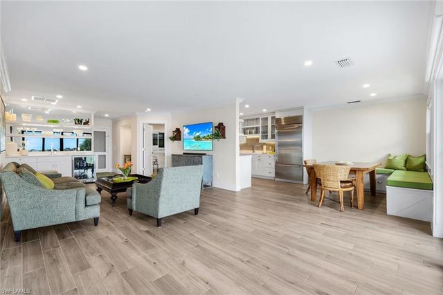 1322 Chesapeake AVE C3, Naples, FL 34102