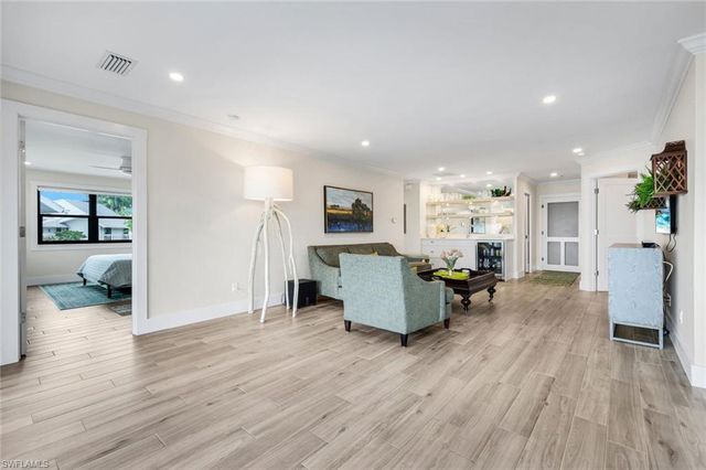 1322 Chesapeake AVE C3, Naples, FL 34102