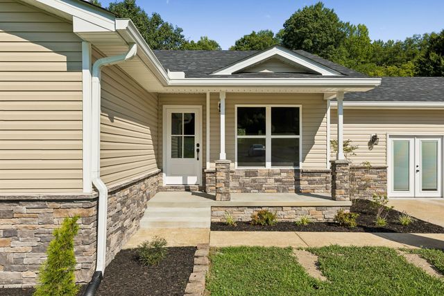 1513 Centerville Hwy, Hohenwald, TN 38462