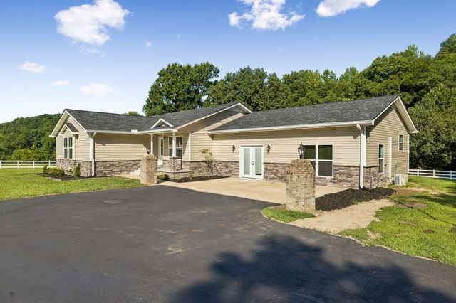 1513 Centerville Hwy, Hohenwald, TN 38462