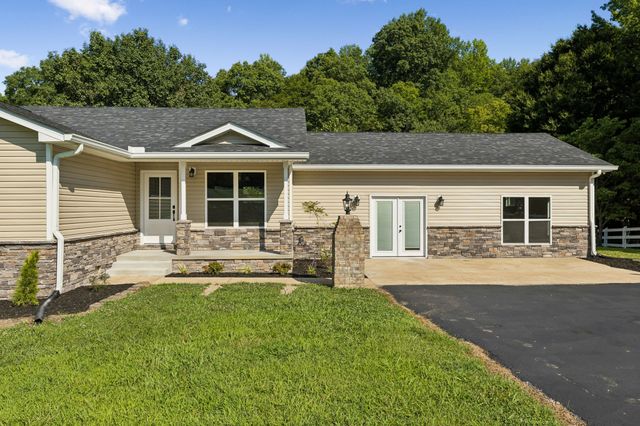1513 Centerville Hwy, Hohenwald, TN 38462