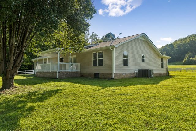 1513 Centerville Hwy, Hohenwald, TN 38462