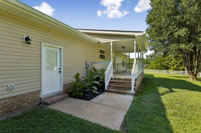 1513 Centerville Hwy, Hohenwald, TN 38462