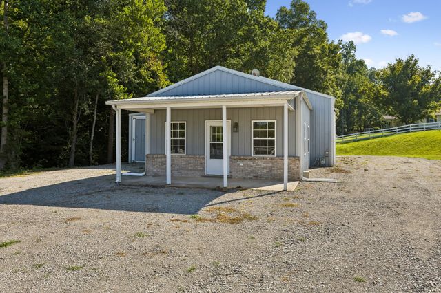 1513 Centerville Hwy, Hohenwald, TN 38462