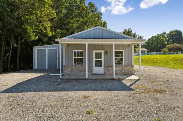 1513 Centerville Hwy, Hohenwald, TN 38462