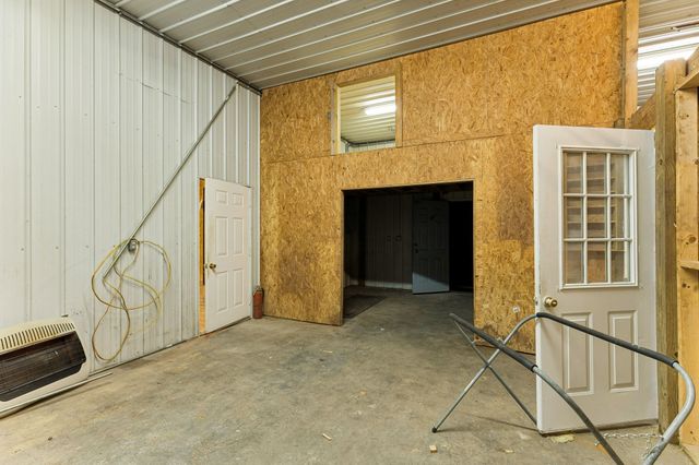 1513 Centerville Hwy, Hohenwald, TN 38462