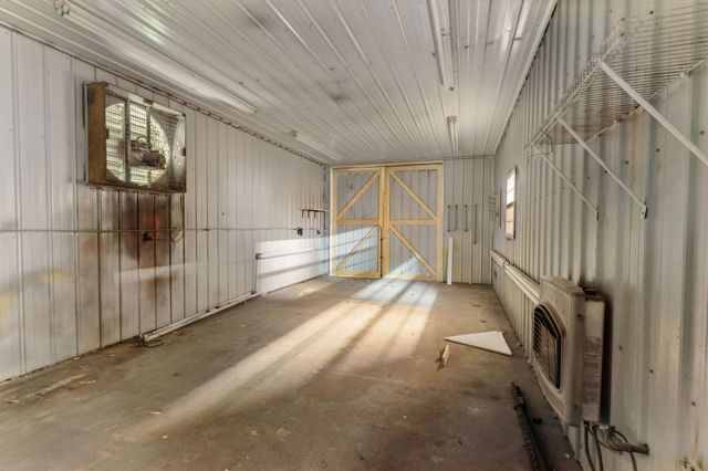 1513 Centerville Hwy, Hohenwald, TN 38462