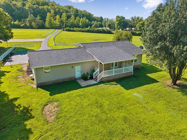 1513 Centerville Hwy, Hohenwald, TN 38462