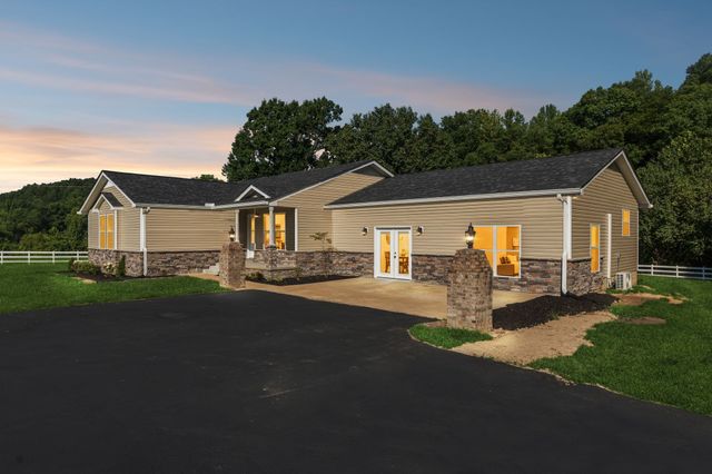 1513 Centerville Hwy, Hohenwald, TN 38462