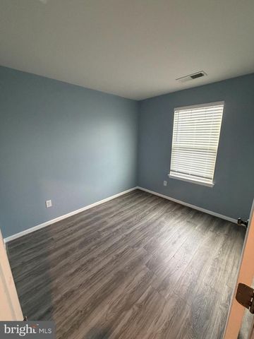 174 ONTARIO DR, Falling Waters, WV 25419
