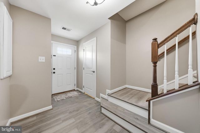 174 ONTARIO DR, Falling Waters, WV 25419