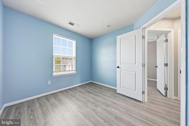 174 ONTARIO DR, Falling Waters, WV 25419