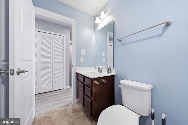 174 ONTARIO DR, Falling Waters, WV 25419