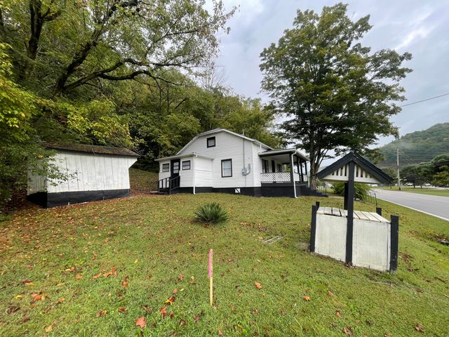 715 36 Highway, Frenchburg, KY 40322