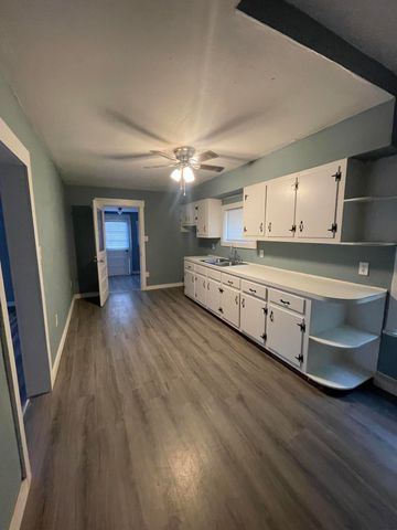 715 36 Highway, Frenchburg, KY 40322