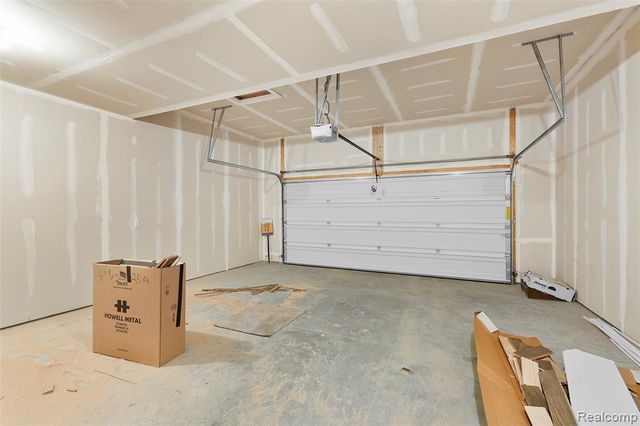 1154 Brendan Bay Drive, Grand Blanc, MI 48439