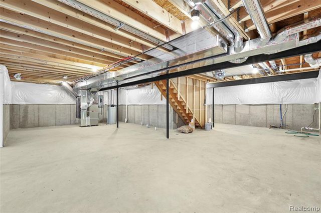 1154 Brendan Bay Drive, Grand Blanc, MI 48439