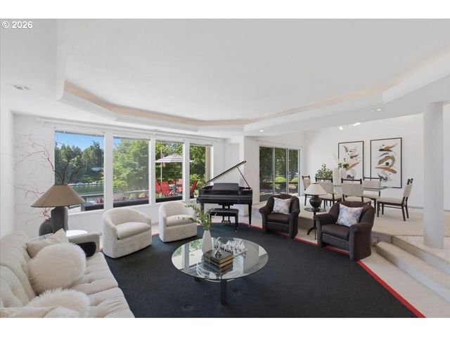 8710 Sw MIAMI, Wilsonville, OR 97070