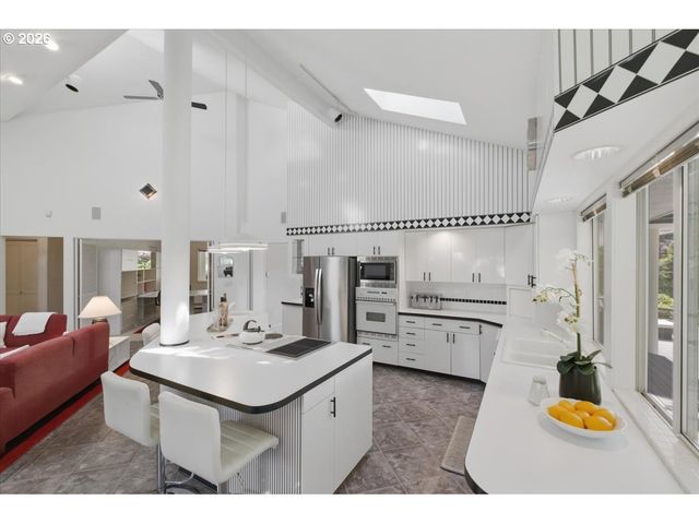8710 Sw MIAMI, Wilsonville, OR 97070