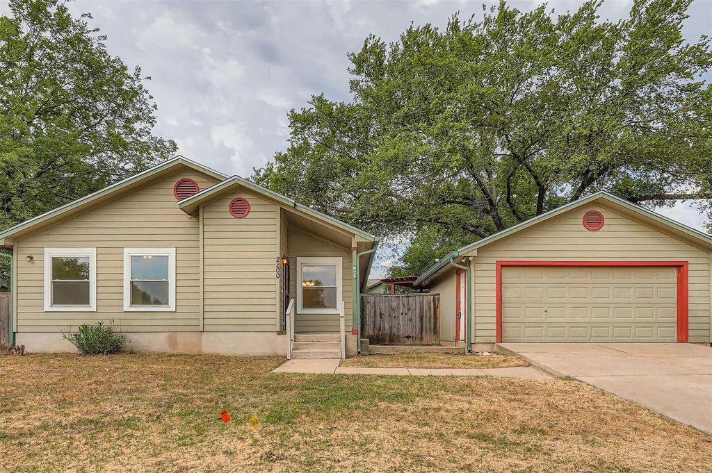 2200 Magnolia DR, Round Rock, TX 78664