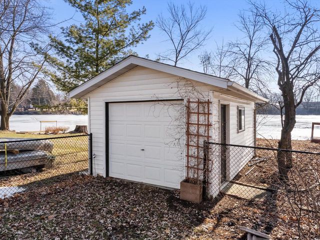 215 W Main STREET, Chilton, WI 53014