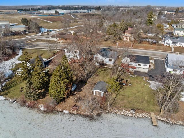 215 W Main STREET, Chilton, WI 53014