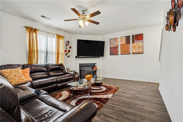 1734 Middle Brook Drive, Conyers, GA 30012