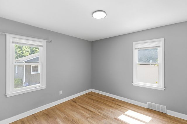 21211 Newcastle Road, Harper Woods City, MI 48225