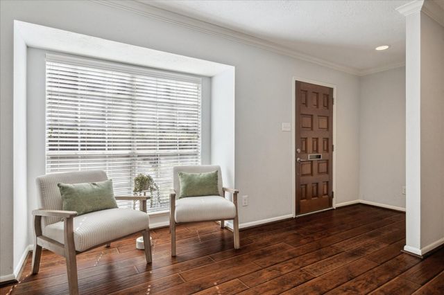 6462 Burgoyne Road, Houston, TX 77057