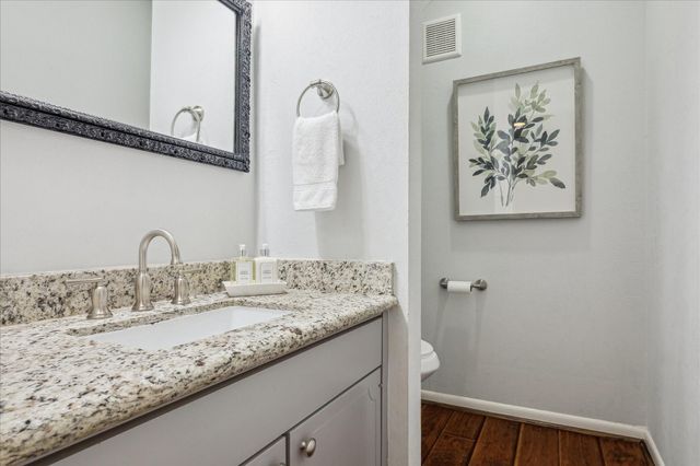 6462 Burgoyne Road, Houston, TX 77057