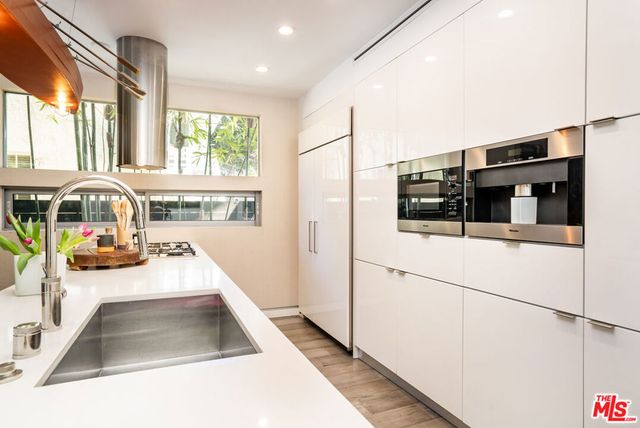 406 Grand Boulevard, Venice, CA 90291