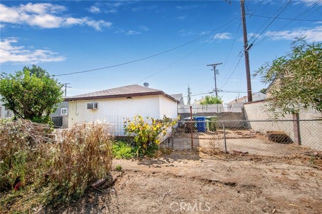 6025 Willowcrest Avenue, North Hollywood (los Angeles), CA 91606