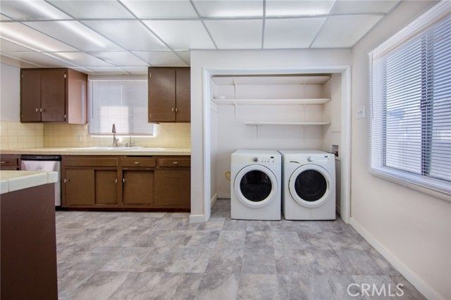 6025 Willowcrest Avenue, North Hollywood (los Angeles), CA 91606