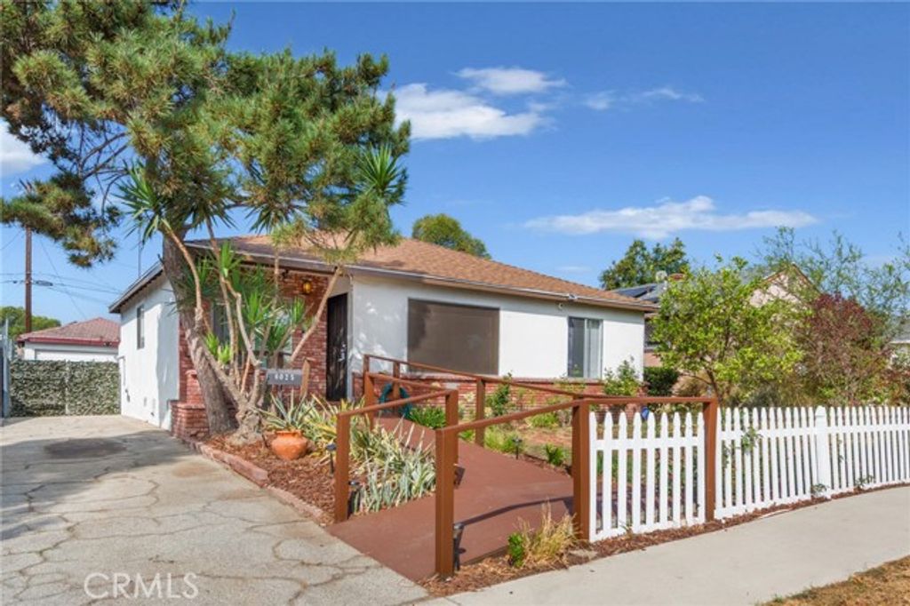 6025 Willowcrest Avenue, North Hollywood (los Angeles), CA 91606