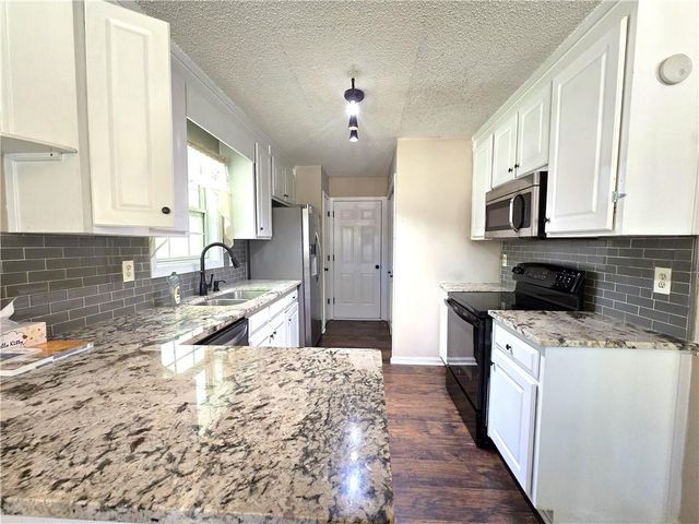 245 Crofton Ridge, Bethlehem, GA 30620