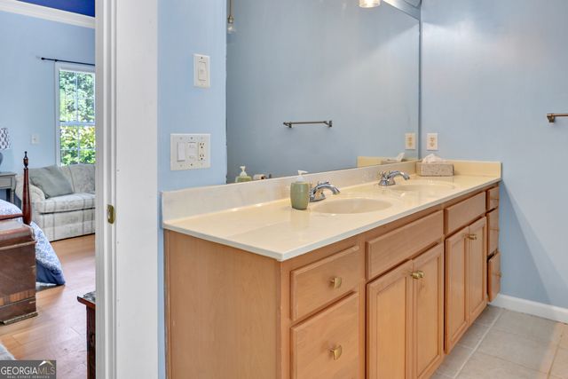 95 Blue Grass Way, Oxford, GA 30054